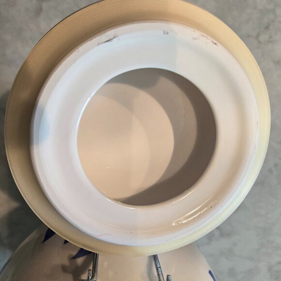 Inspirado IDC Stonelite Hinged Lid Cookie Jar - Picture 5 of 8